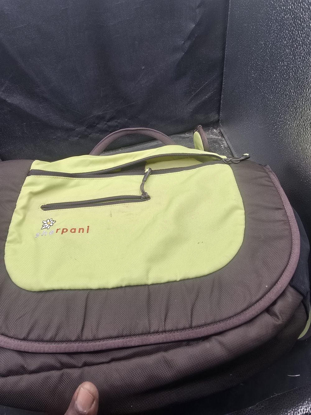 Sherpani Men's Two-Tone Brown & Lime Messenger Bag